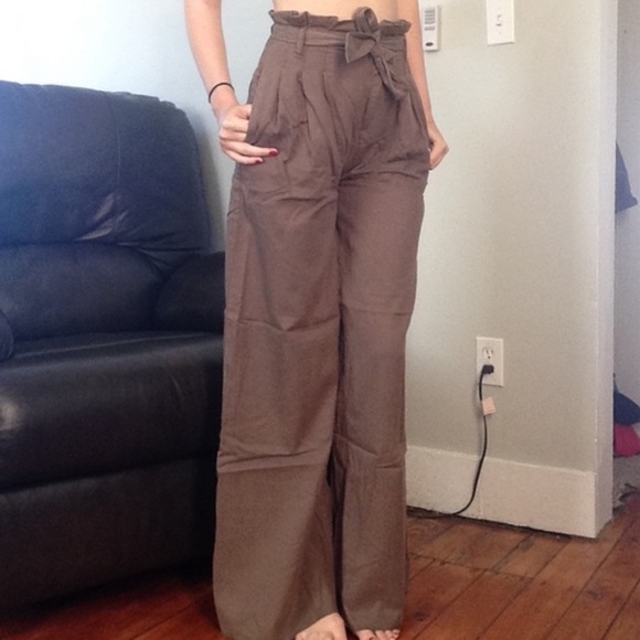 Silence and Noise Winona high waisted pants - Picture 1 of 4